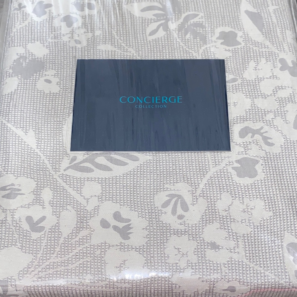 0728 Concierge Collection Gray Floral Jacquard Duvet Cover Set - Picture 3 of 5